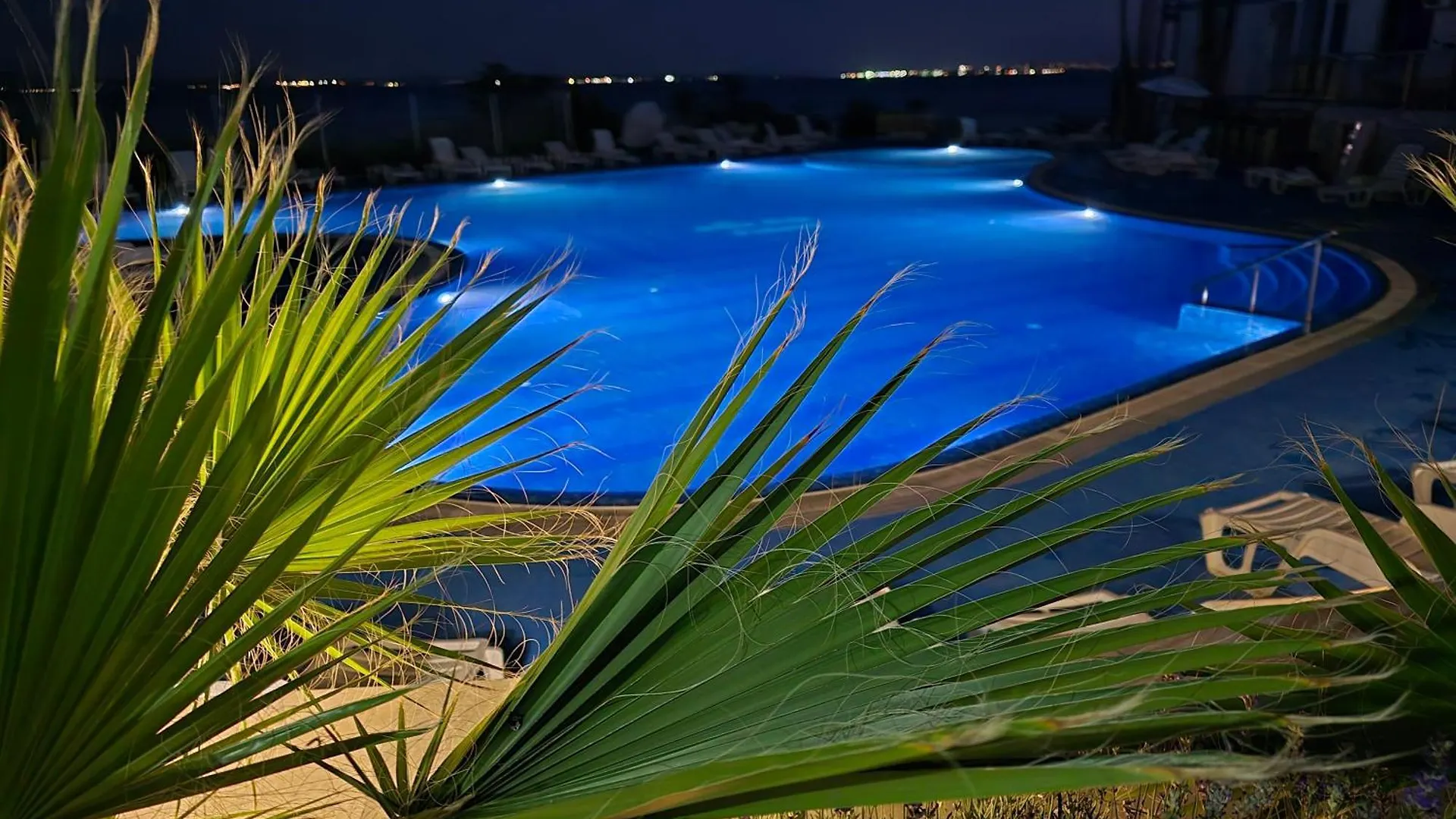 Pomorie Blue Bay Seaview Apartment